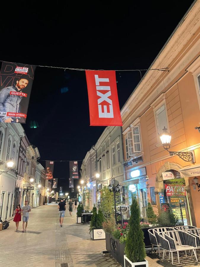 Appartamento Lux Dabich 1 Novi Sad Esterno foto