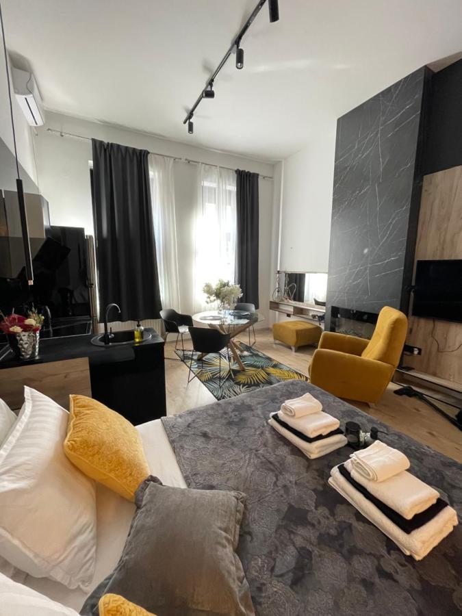 Appartamento Lux Dabich 1 Novi Sad Esterno foto